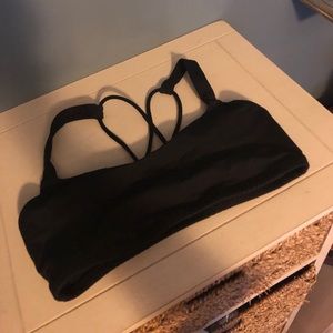 Lululemon Free to be bra size 4